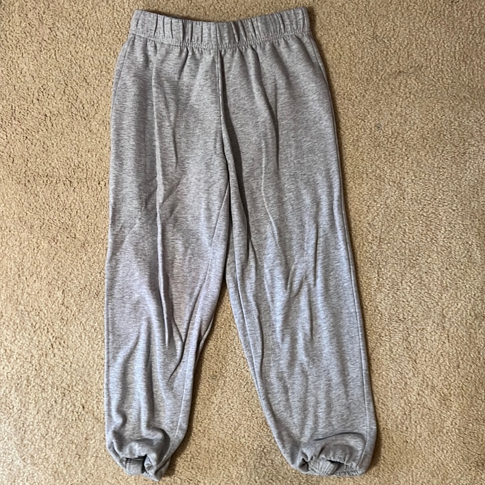 Gray joggers:)))